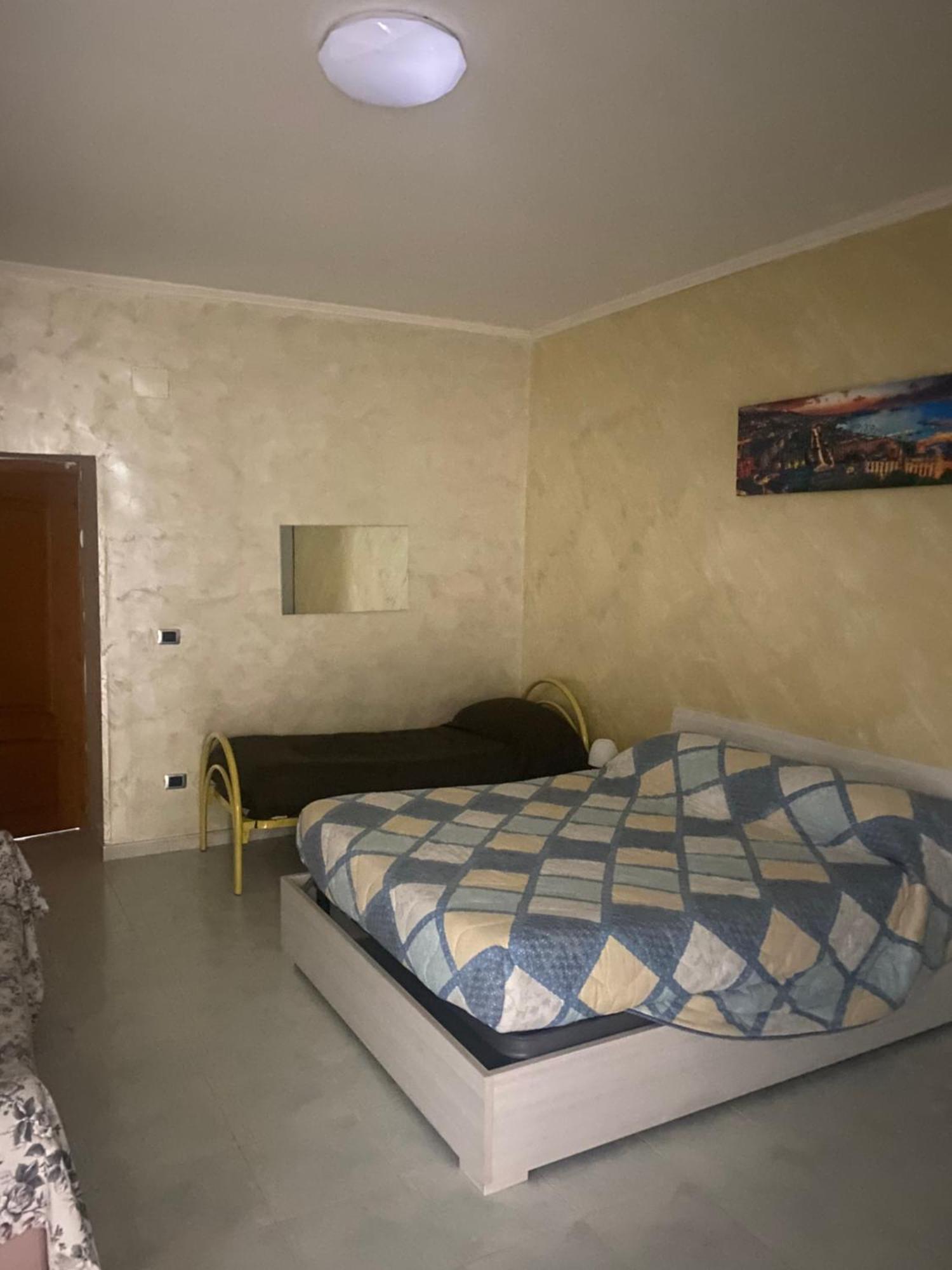 La Casa Di Vera Napoli Bagian luar foto